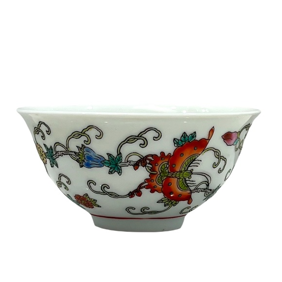 VINTAGE 1960s PORCELAIN CHINESE RICE BOWL WITH FLOWERS AND BUTTERFLIES - Picture 3 of 10